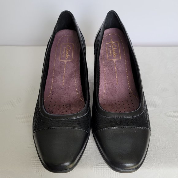 CLARKS Artisan Neala Moon Slip-On Wedge Pumps- Black color- Women's Size 9M - Picture 6 of 12